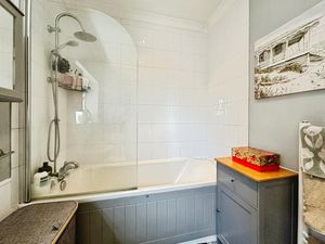 SILCOTT STREET- click for photo gallery